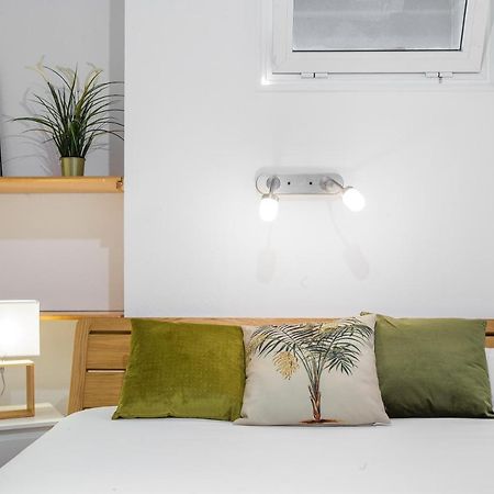 Lodging Apartments Illa Diagonal บาร์เซโลนา ภายนอก รูปภาพ