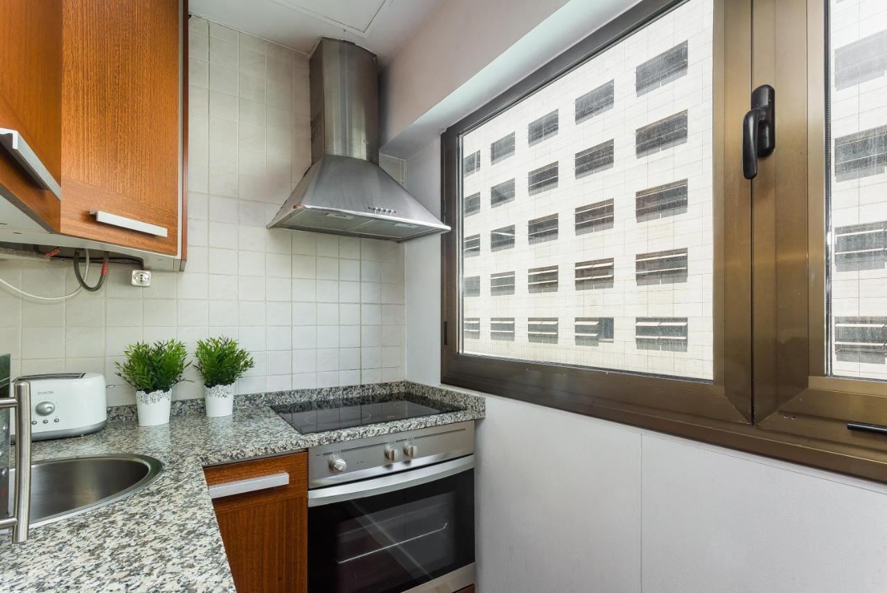 Lodging Apartments Illa Diagonal บาร์เซโลนา ภายนอก รูปภาพ